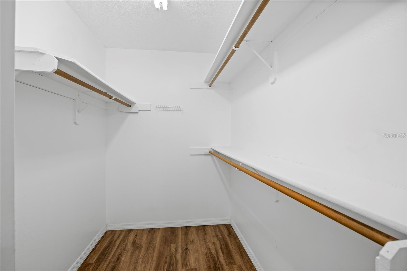 Image 21 of 33 For 1071 Corkwood Drive