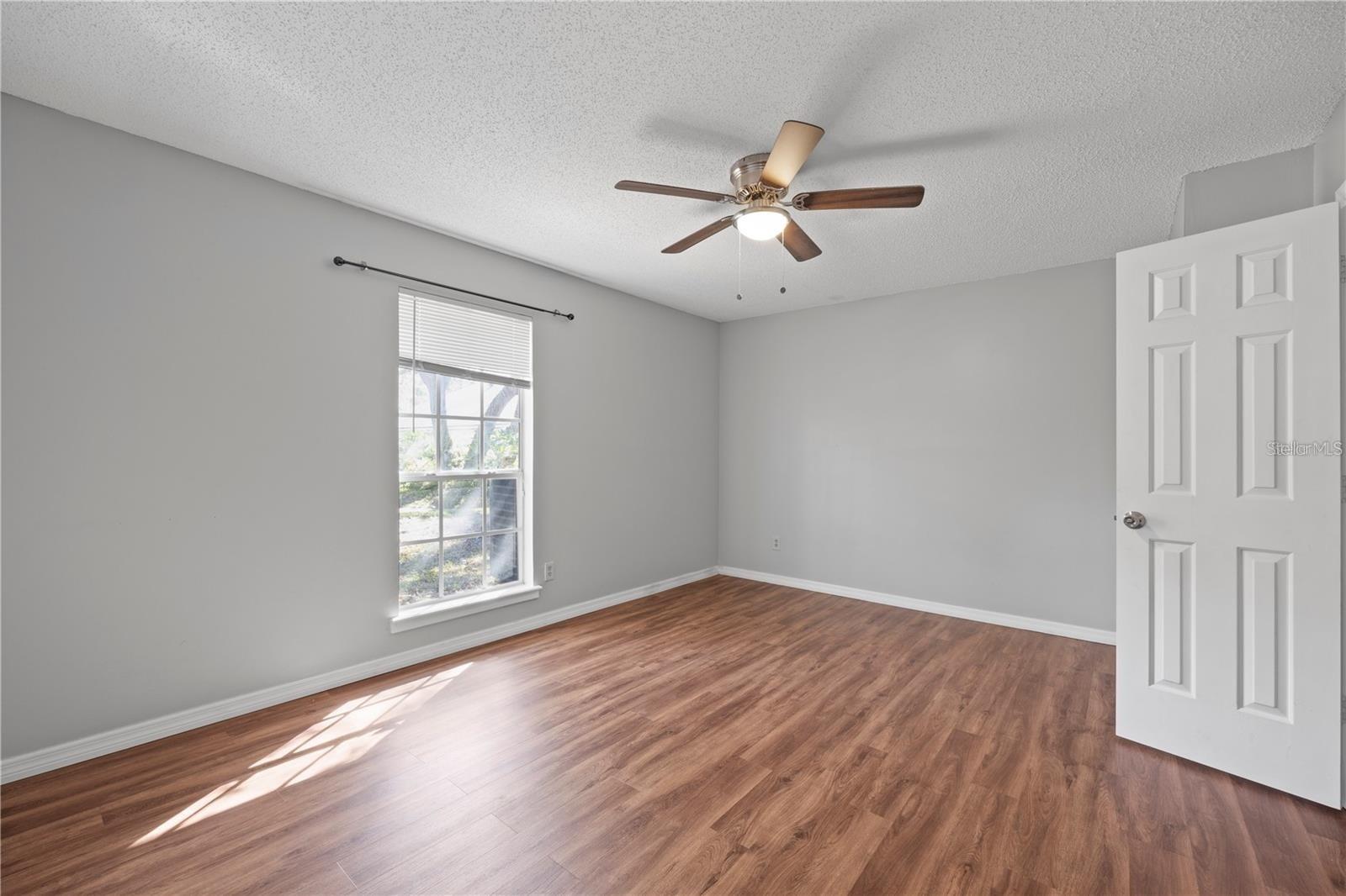 Image 22 of 33 For 1071 Corkwood Drive
