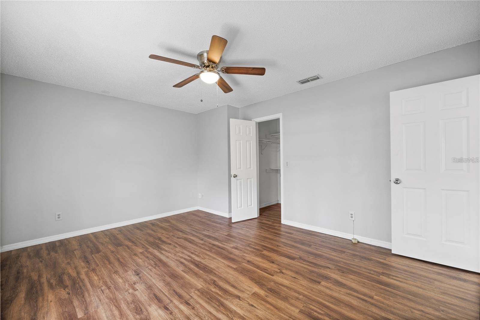 Image 23 of 33 For 1071 Corkwood Drive