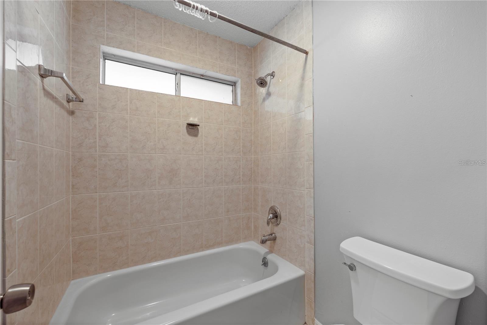 Image 24 of 33 For 1071 Corkwood Drive
