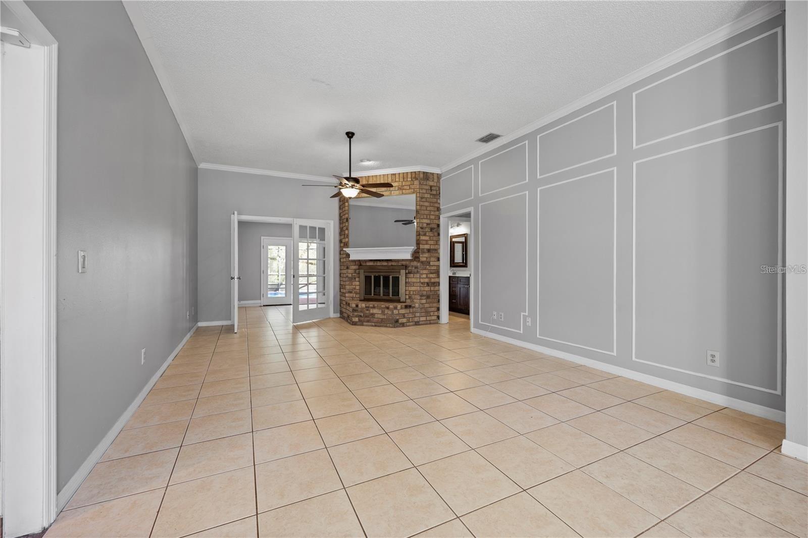 Image 4 of 33 For 1071 Corkwood Drive