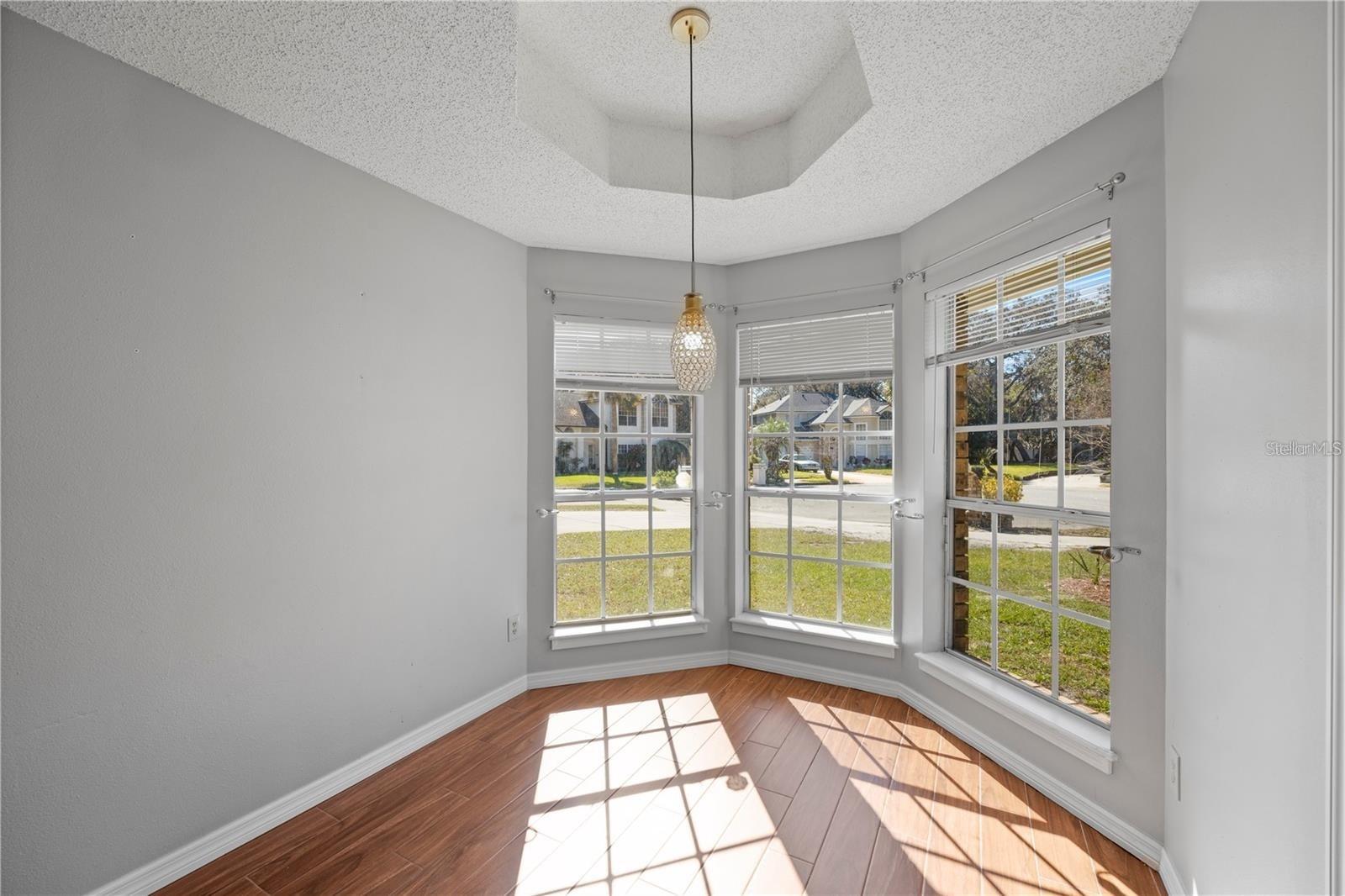 Image 9 of 33 For 1071 Corkwood Drive