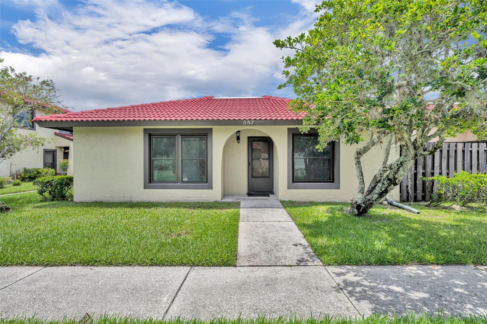 Details for 557 Hunter Circle, KISSIMMEE, FL 34758