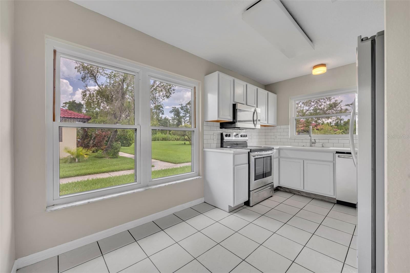 Image 12 of 27 For 557 Hunter Circle