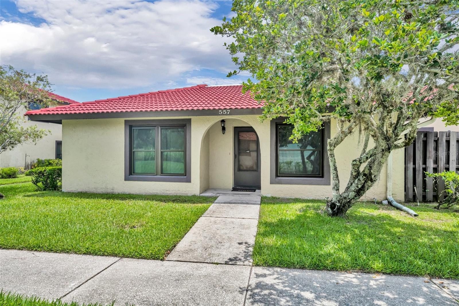 Image 3 of 27 For 557 Hunter Circle