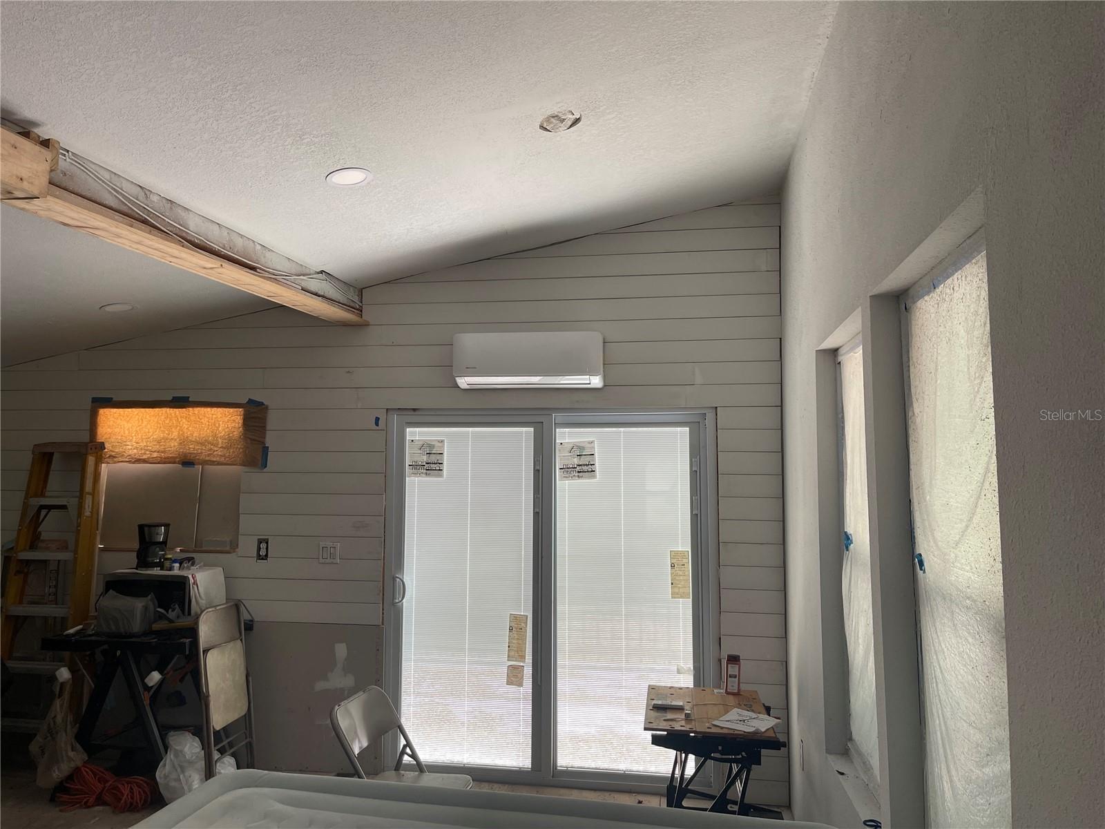 Listing photo id 8 for 63 Lake Wood Circle