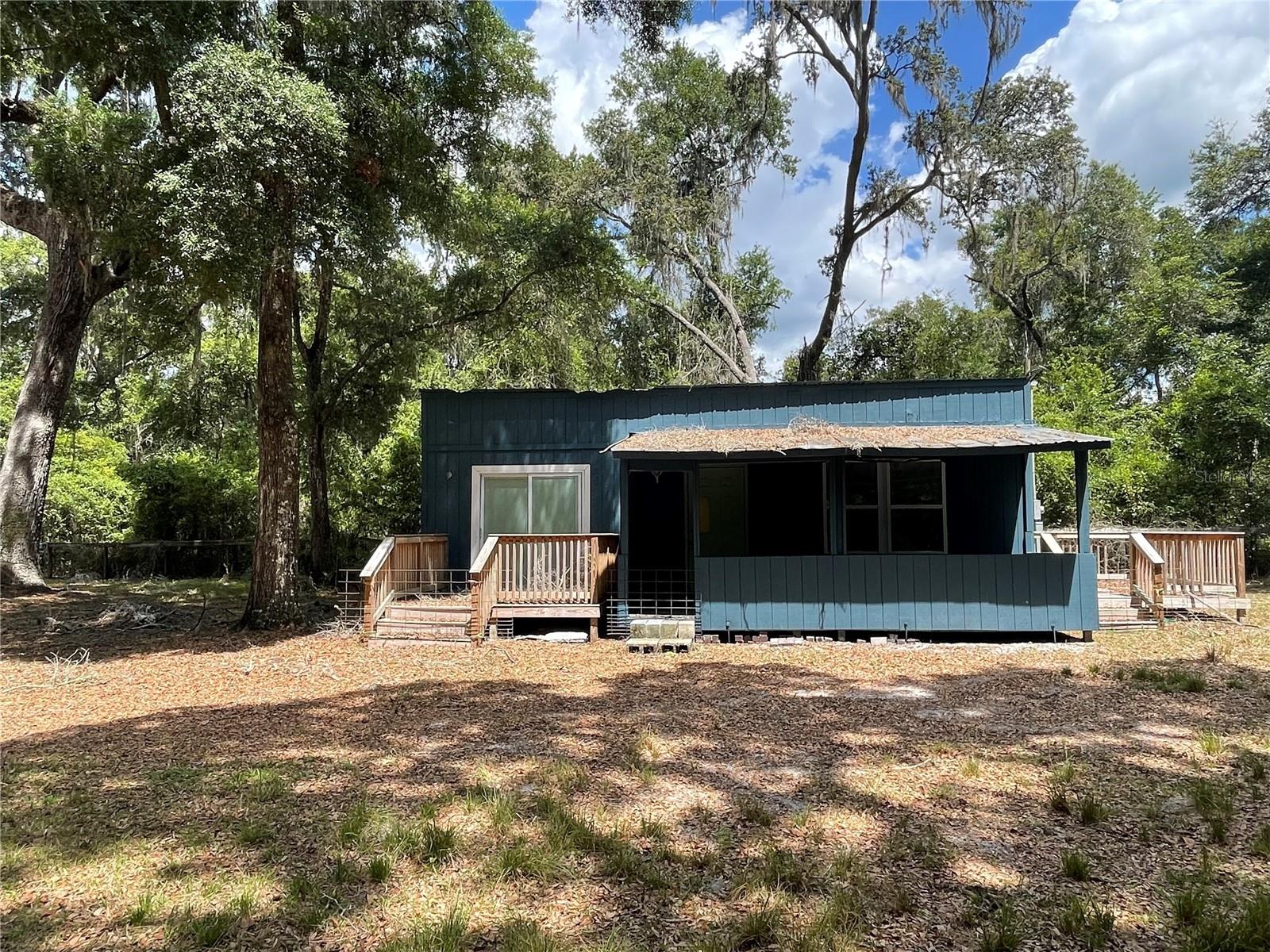 Listing photo id 5 for 63 Lake Wood Circle