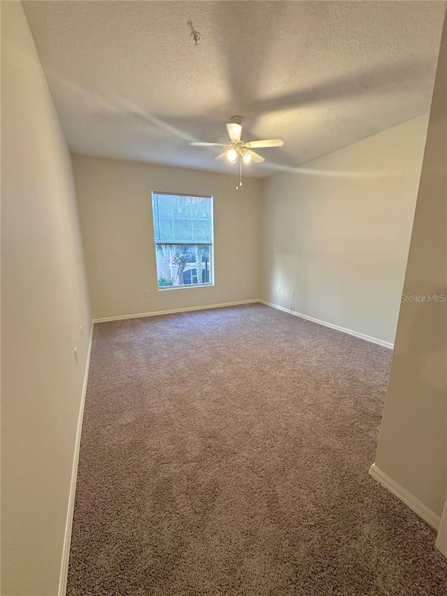 Image 12 of 28 For 5542 Metrowest Boulevard 211