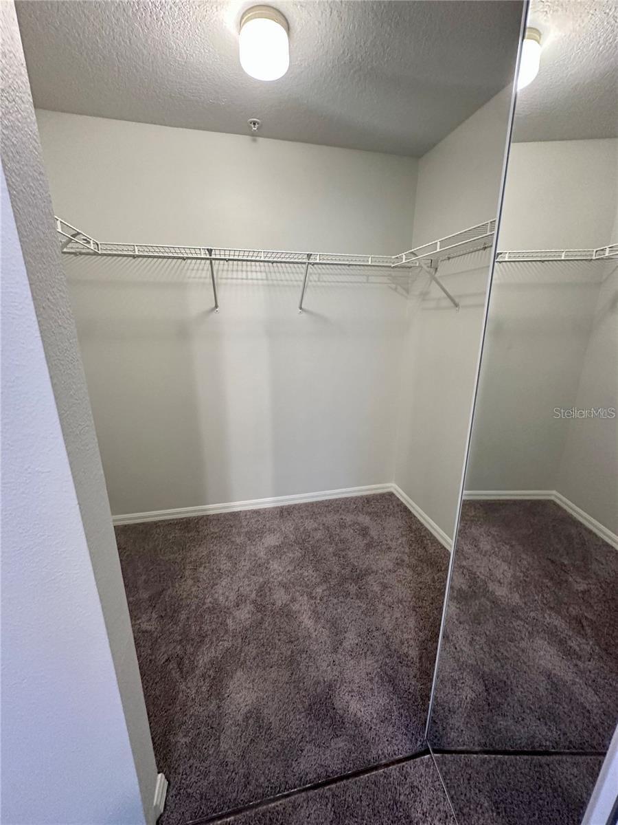 Image 15 of 28 For 5542 Metrowest Boulevard 211