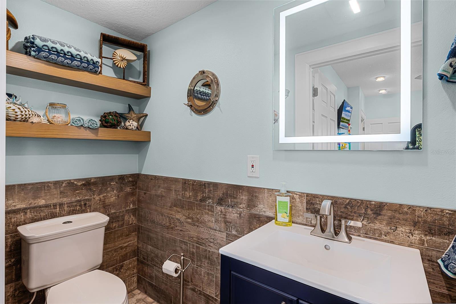 Image 26 of 49 For 1811 Missouri Avenue