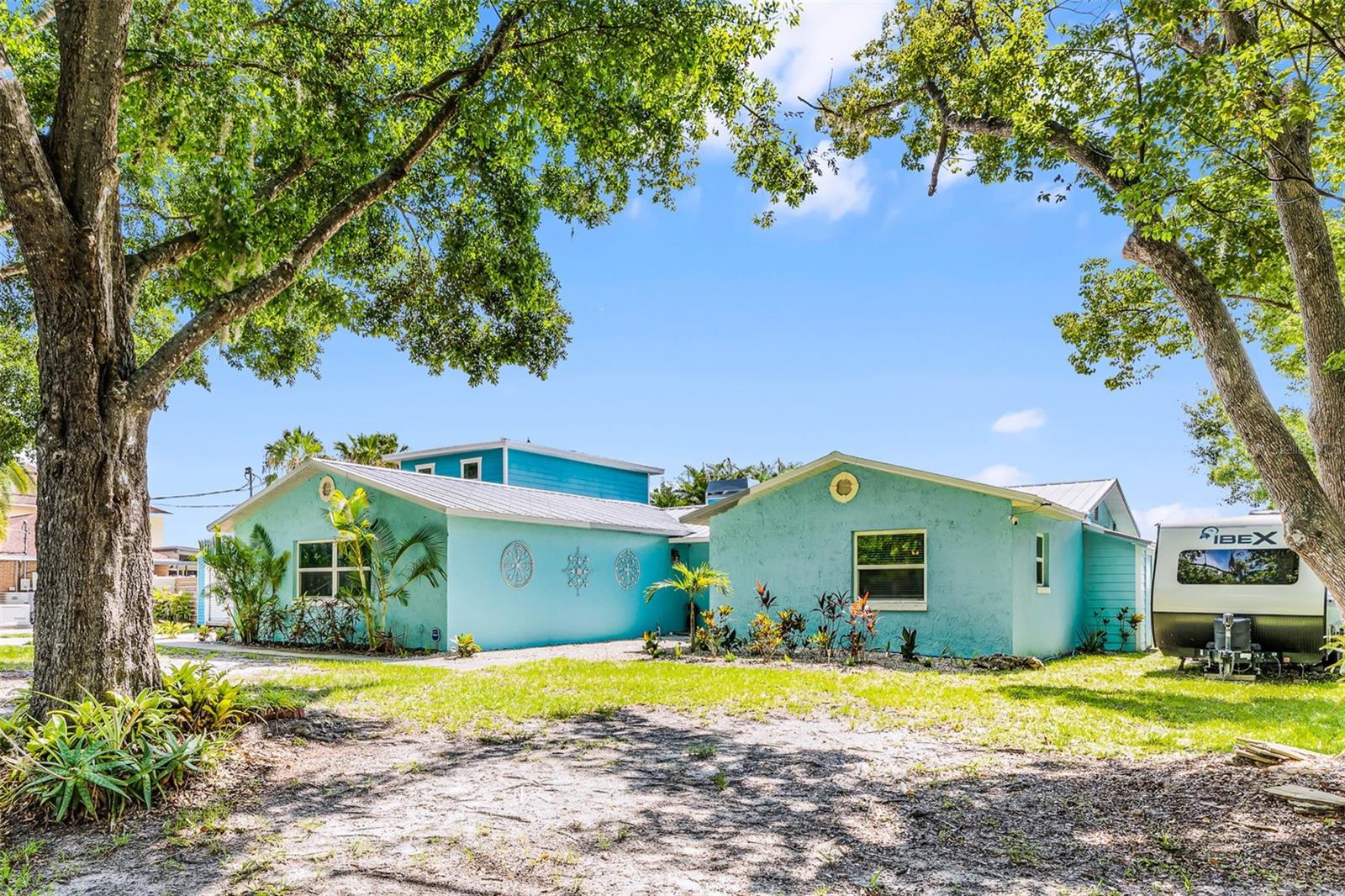 Image 4 of 49 For 1811 Missouri Avenue