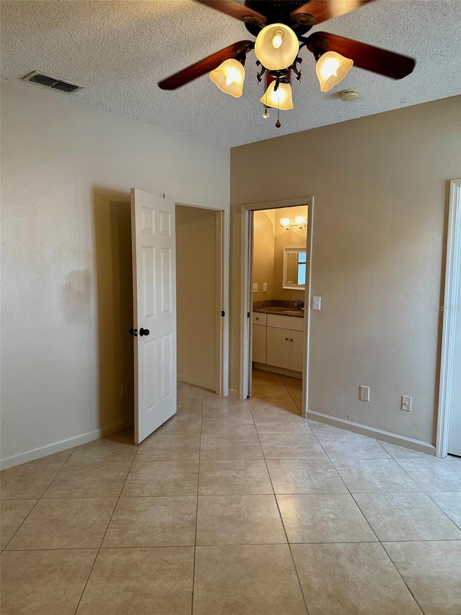 Image 31 of 35 For 1354 Knollwood Drive