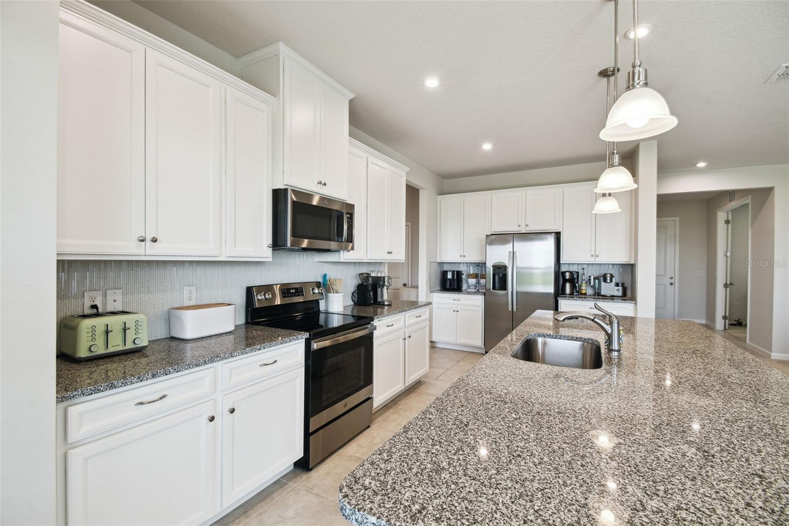 Image 11 of 42 For 2056 Airedale Way