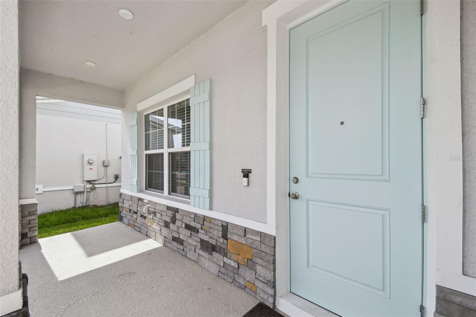 Image 4 of 42 For 2056 Airedale Way