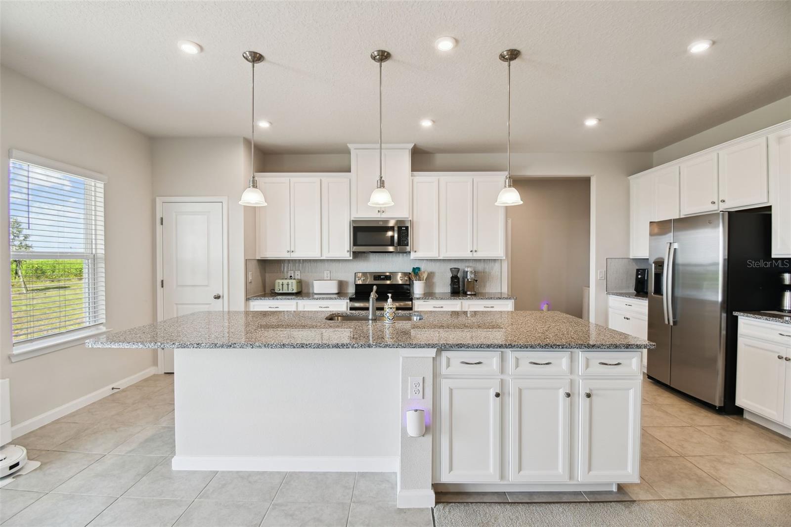 Image 6 of 42 For 2056 Airedale Way