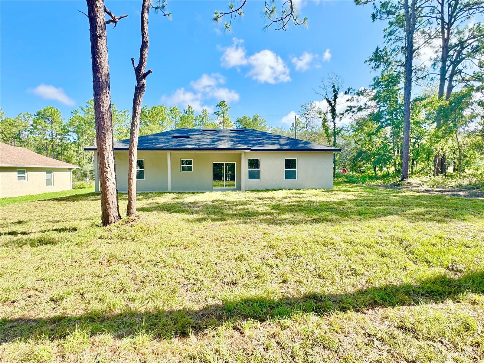 Listing photo id 9 for 2176 Galaxy Lane