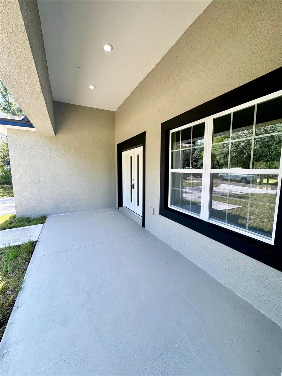 Listing photo id 3 for 2176 Galaxy Lane