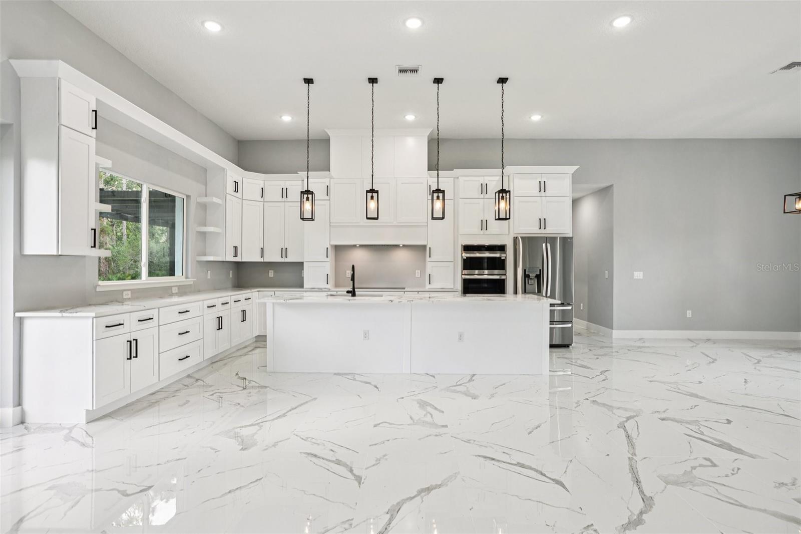 Image 19 of 49 For 42157 Tamarac Street