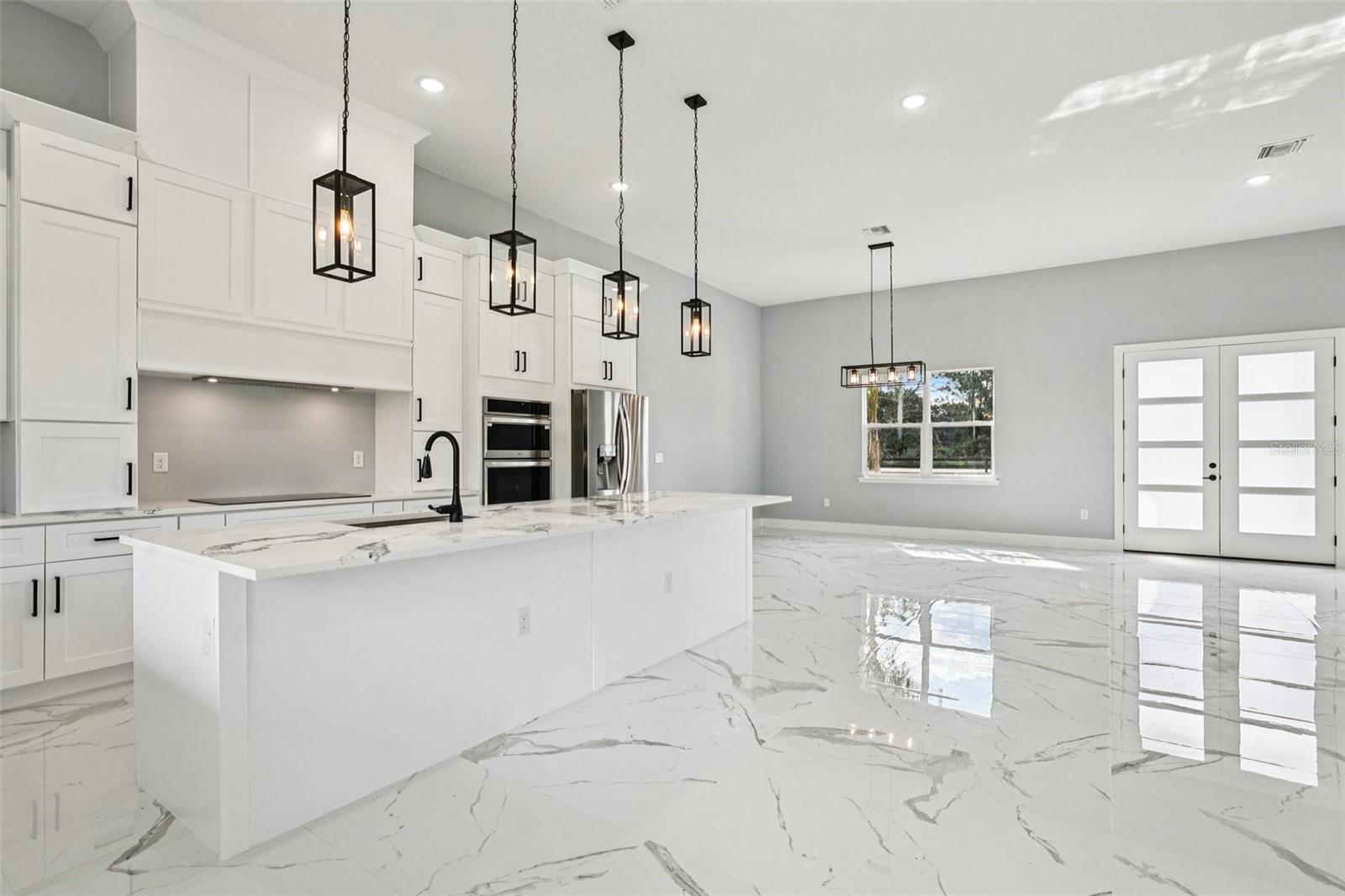 Image 22 of 49 For 42157 Tamarac Street