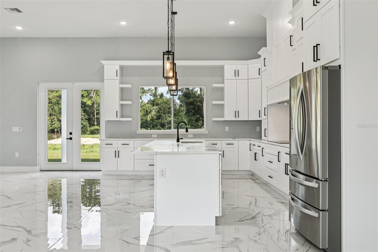 Image 23 of 49 For 42157 Tamarac Street