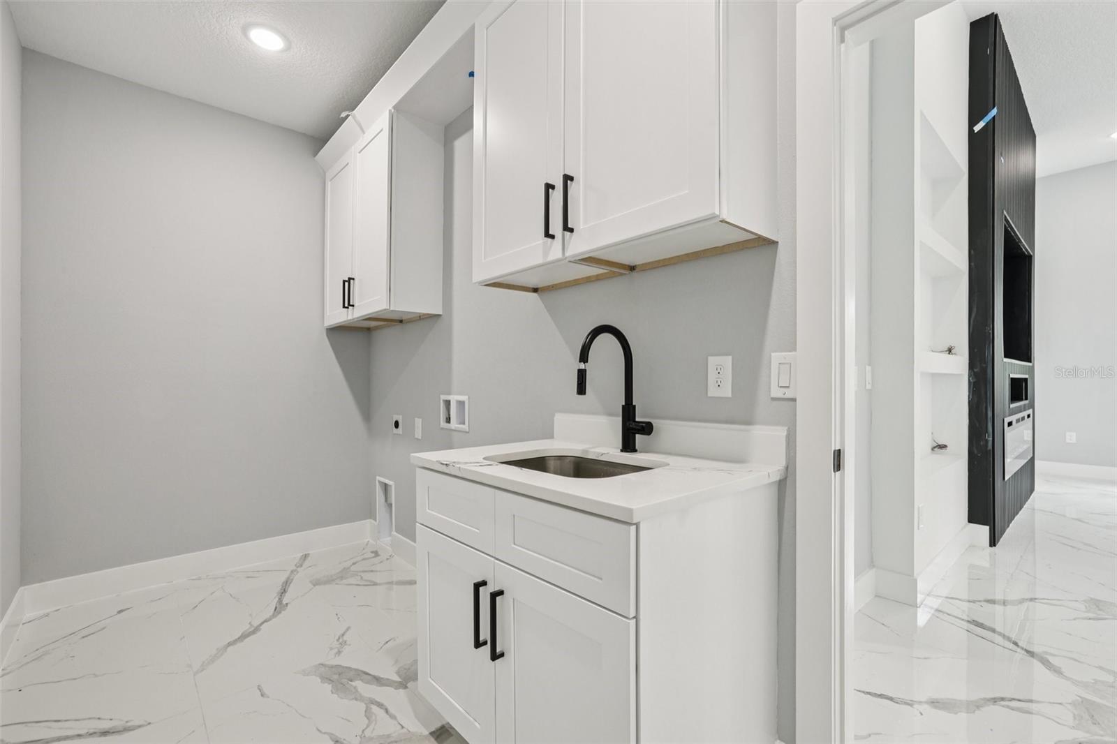 Image 25 of 49 For 42157 Tamarac Street