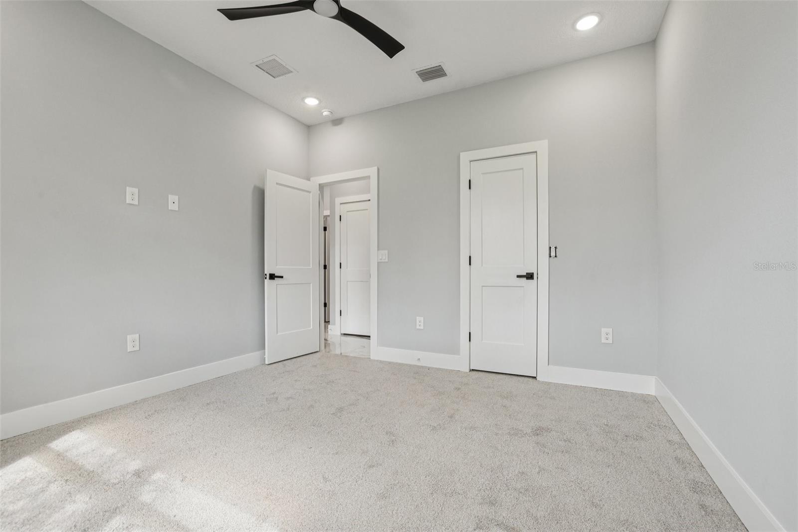 Image 38 of 49 For 42157 Tamarac Street