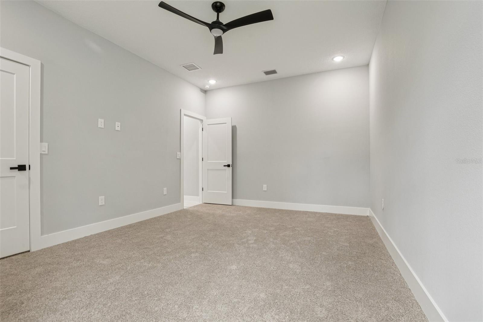 Image 44 of 49 For 42157 Tamarac Street