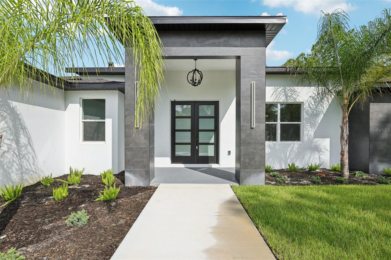 Image 5 of 49 For 42157 Tamarac Street