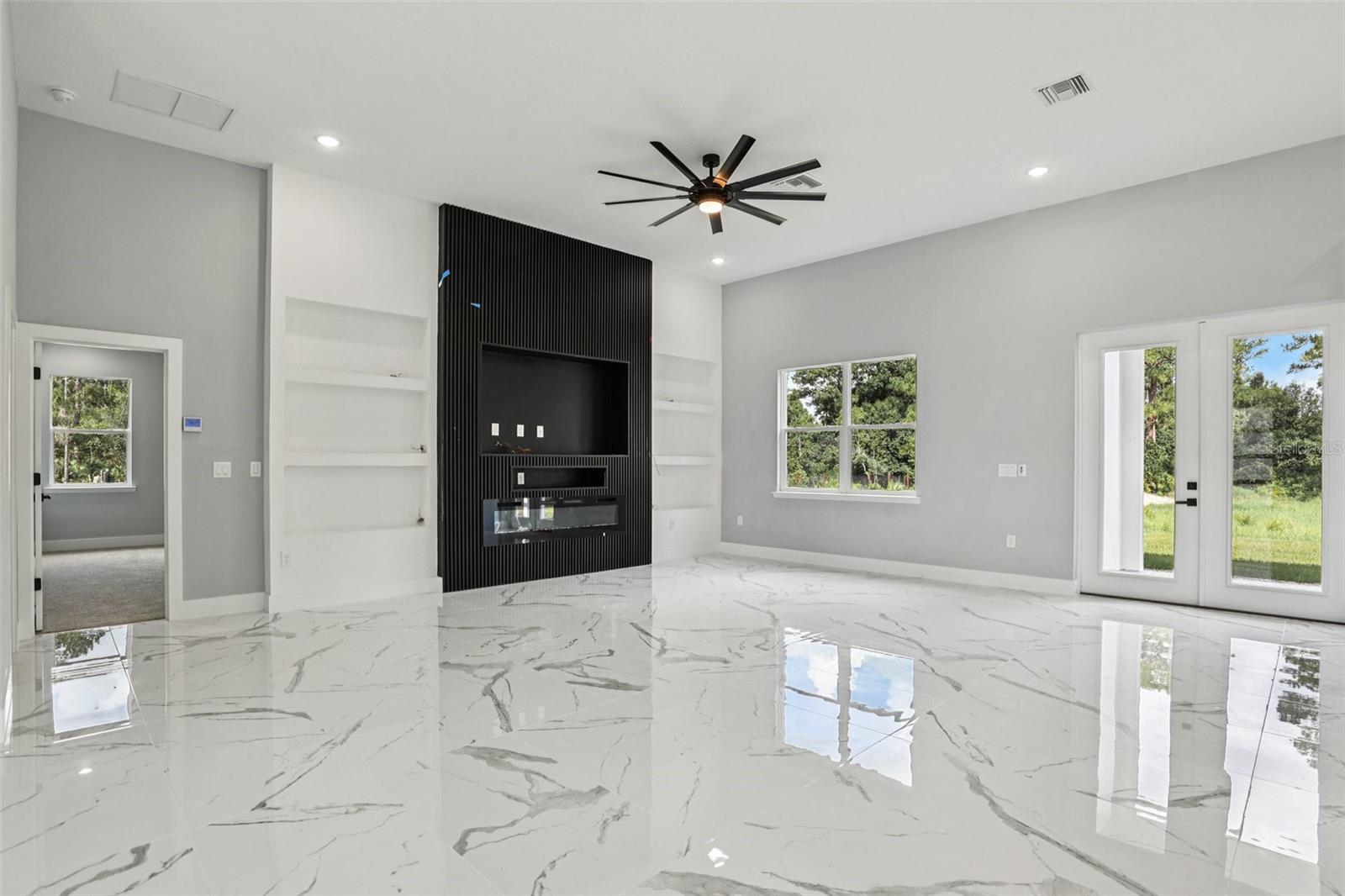 Image 8 of 49 For 42157 Tamarac Street