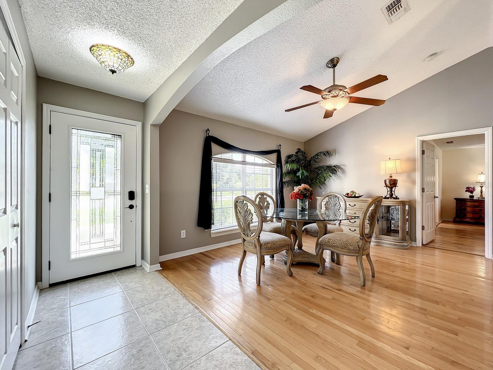 Image 9 of 18 For 1812 Crownwood Drive