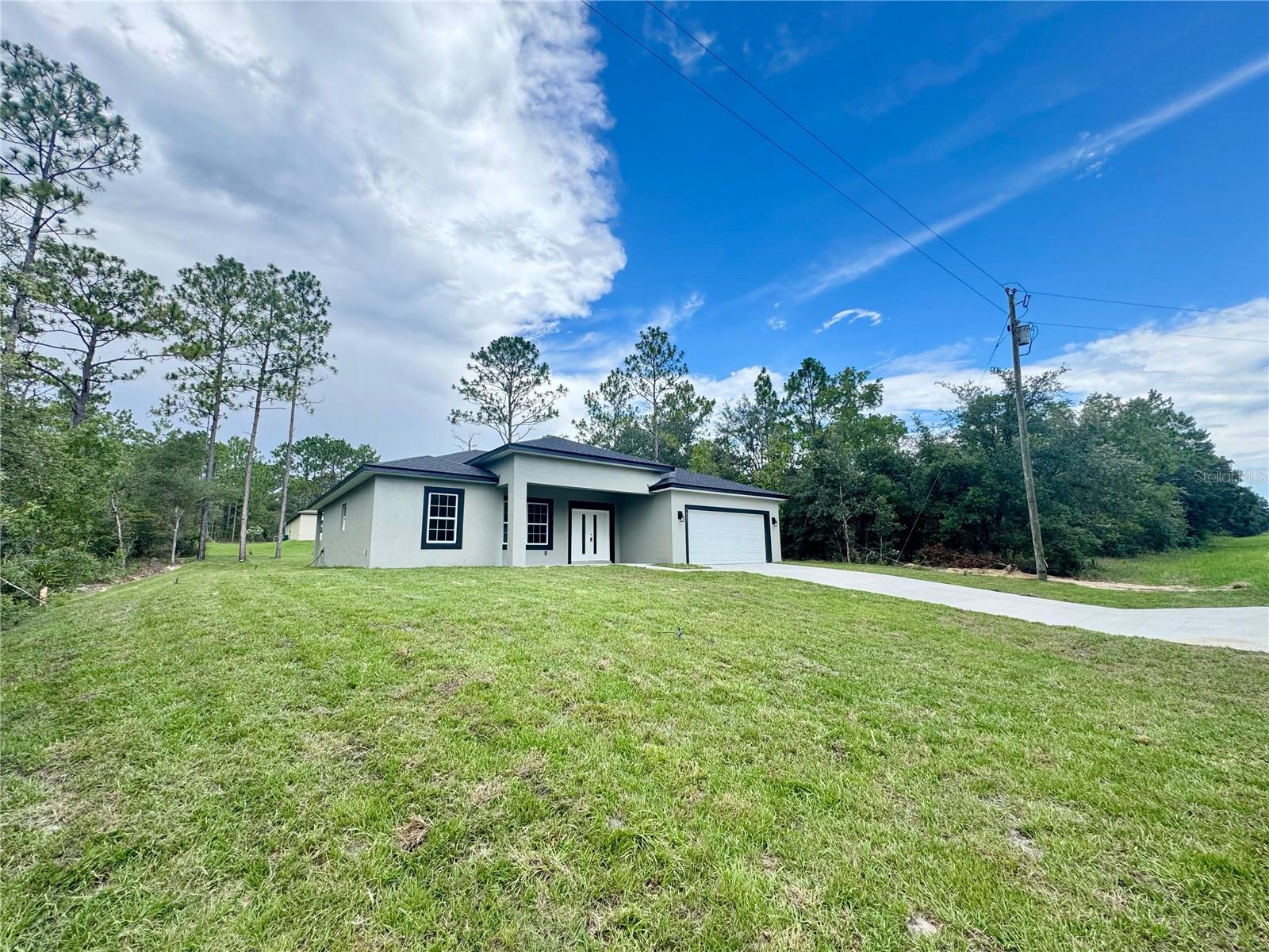 Listing photo id 1 for 7035 Maltese Drive
