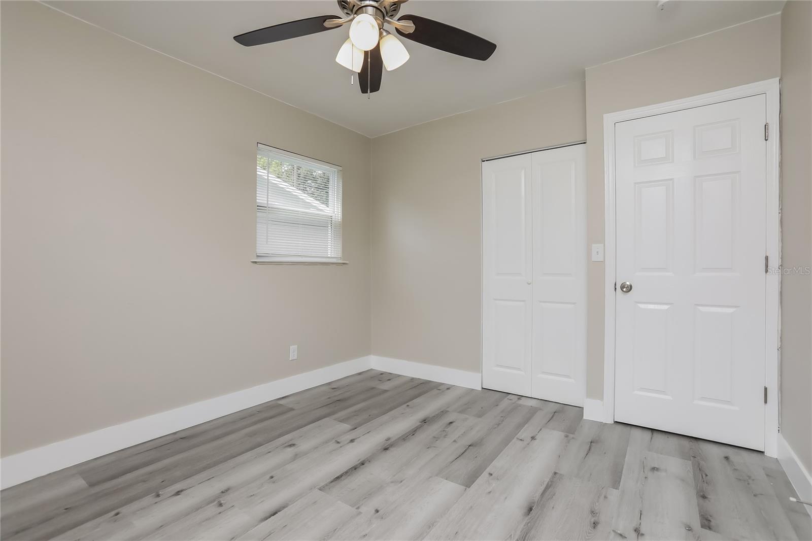 Image 11 of 16 For 1894 Aaron Avenue