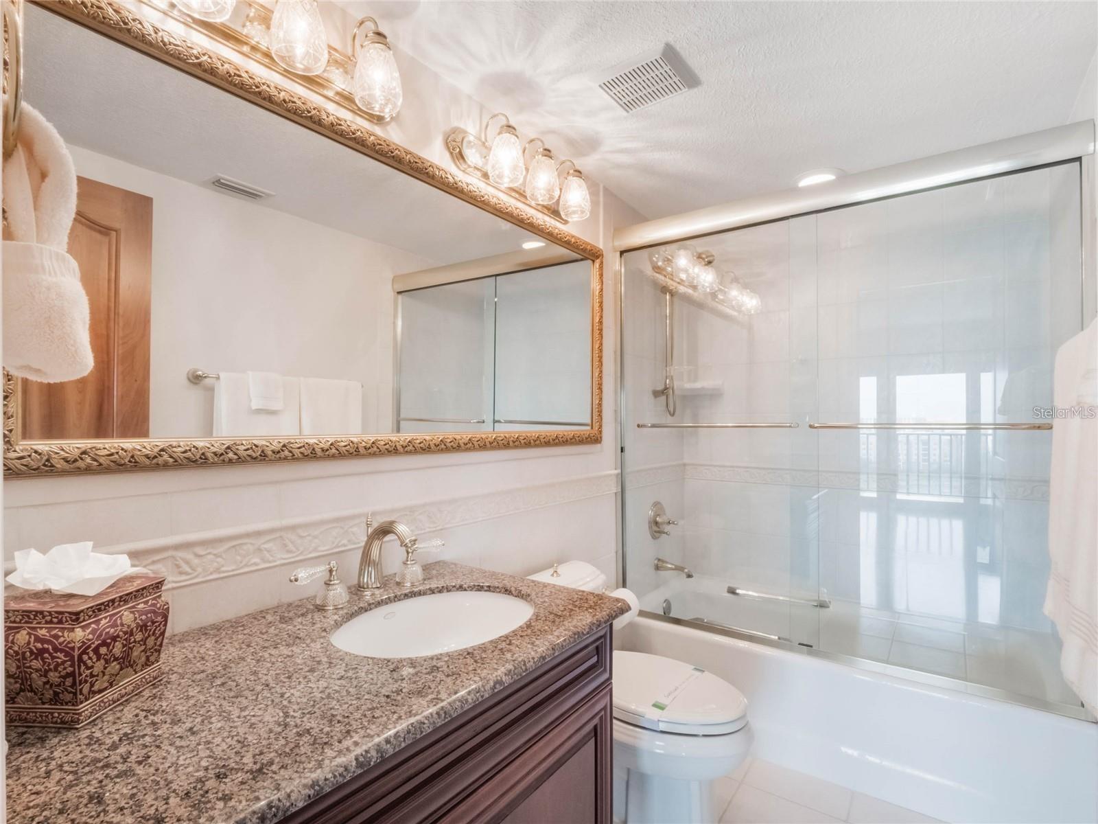 Image 36 of 55 For 7550 Hinson  11c