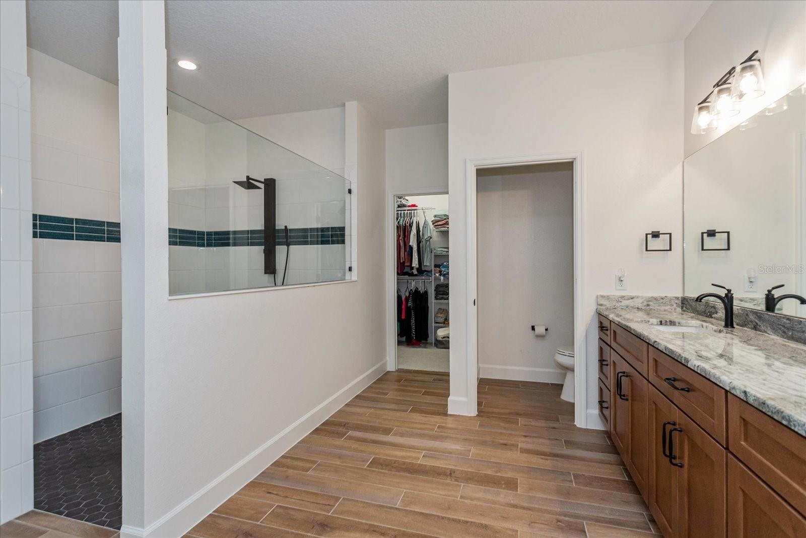 Image 13 of 33 For 1845 Springhead Drive