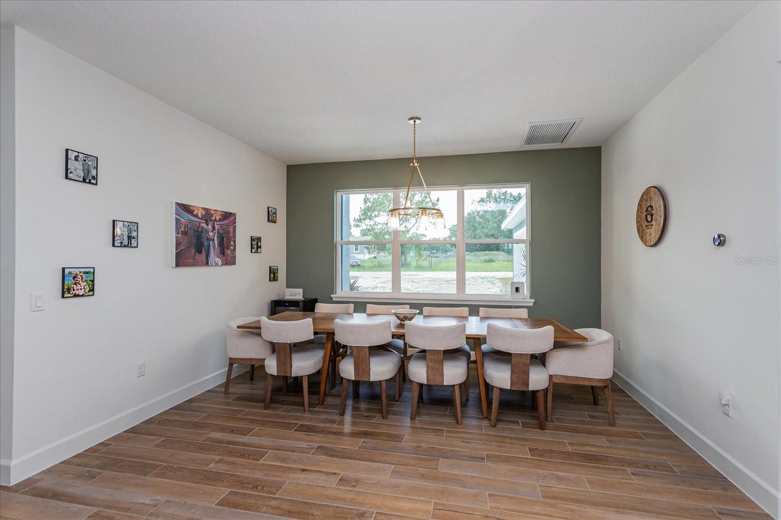 Image 4 of 33 For 1845 Springhead Drive