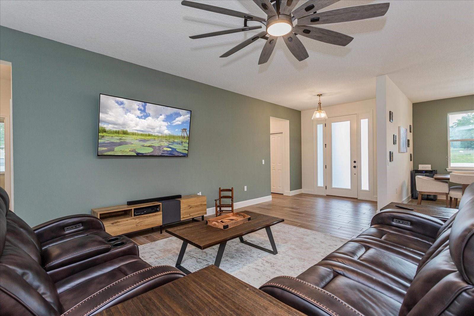 Image 6 of 33 For 1845 Springhead Drive