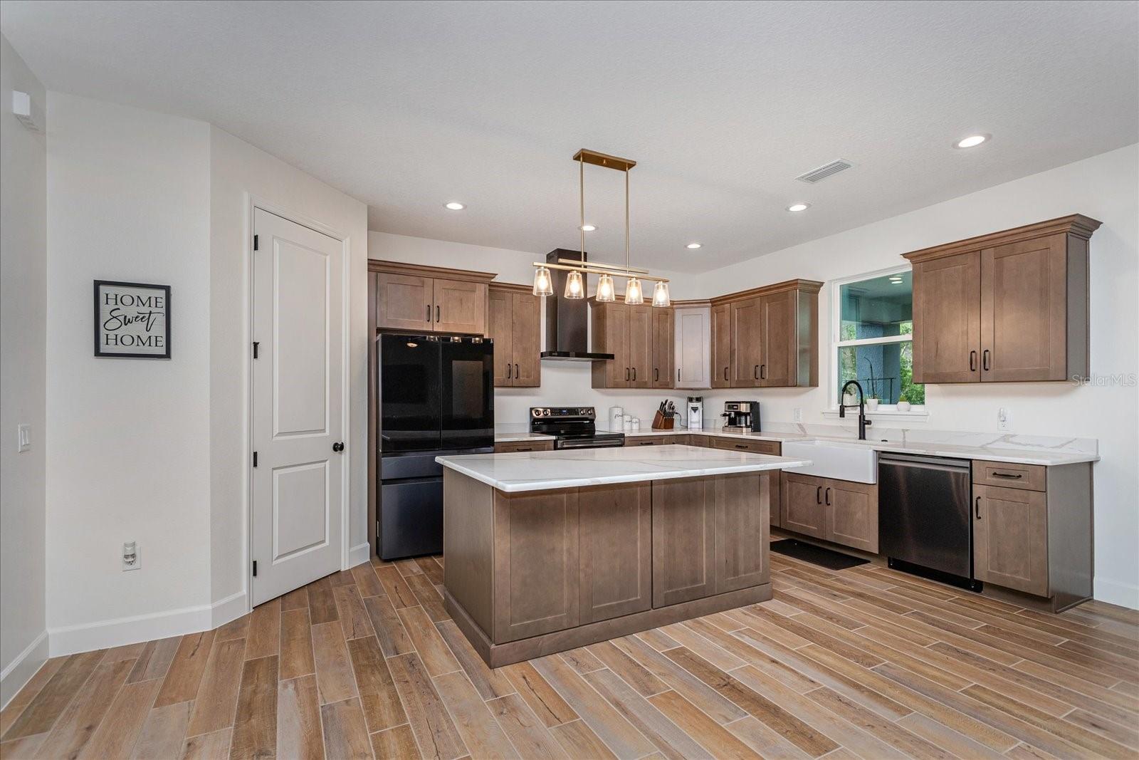 Image 8 of 33 For 1845 Springhead Drive