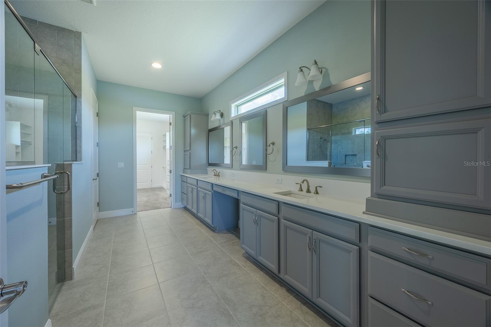 Image 7 of 25 For 13090 Bromborough Drive