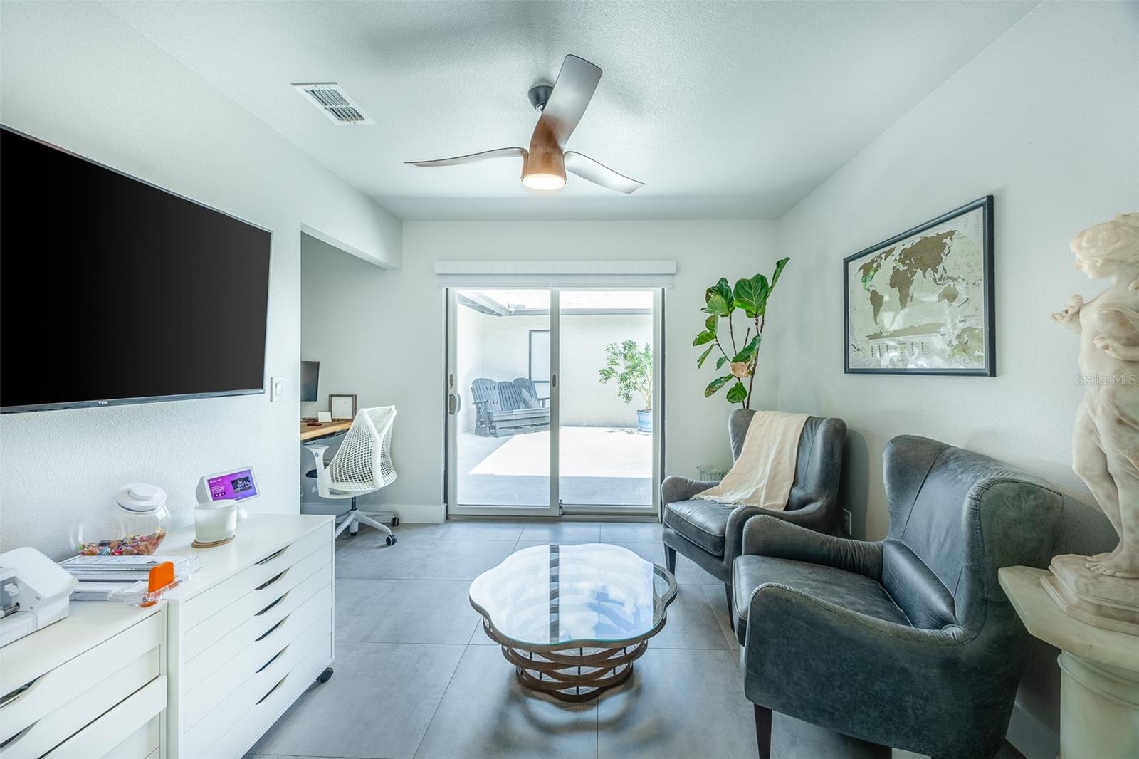 Image 11 of 18 For 2952 De Brocy Way