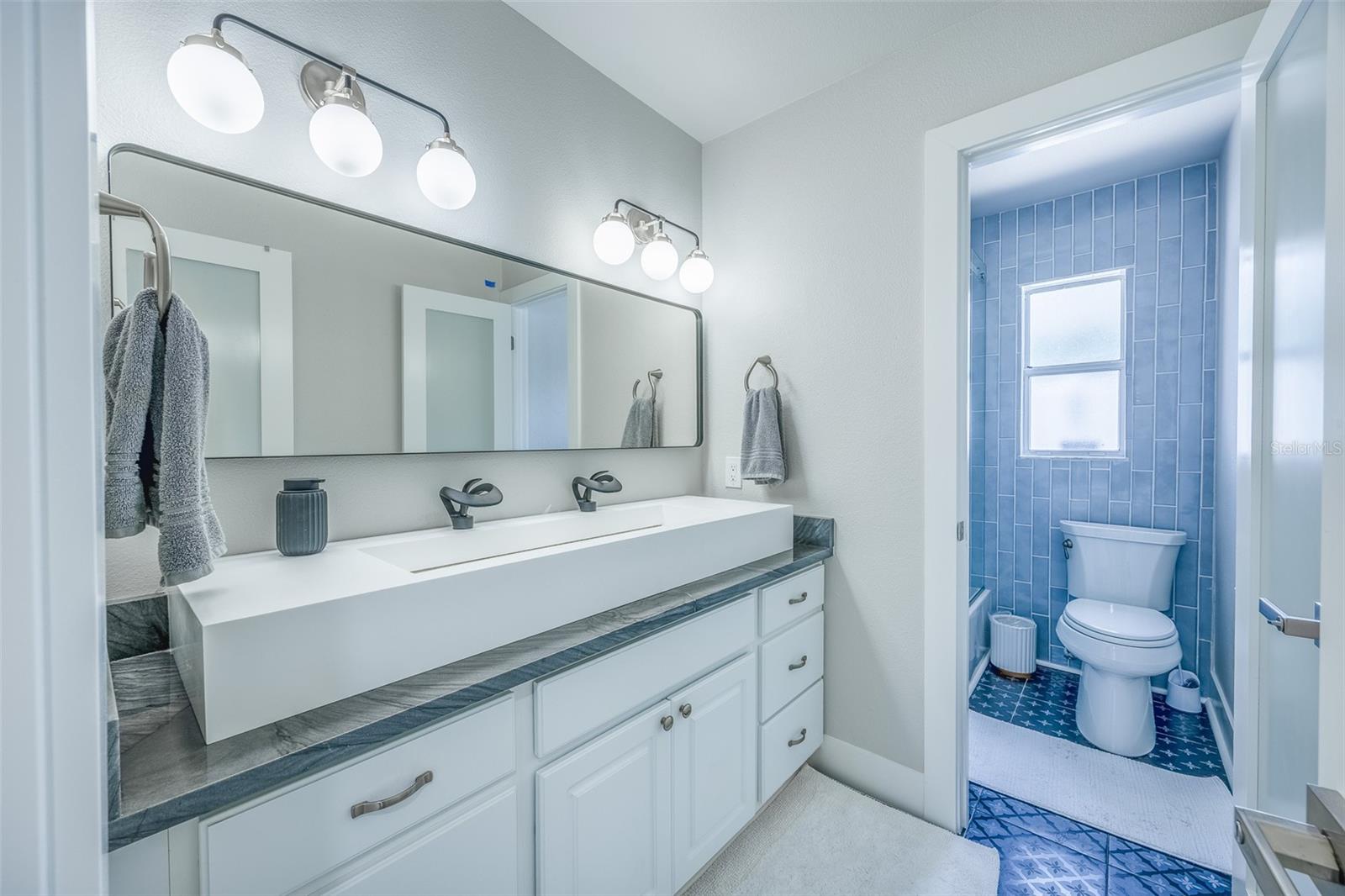 Image 14 of 18 For 2952 De Brocy Way
