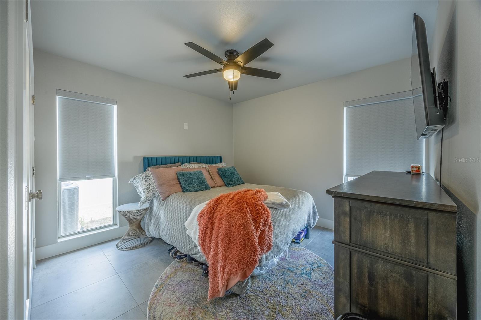 Image 15 of 18 For 2952 De Brocy Way