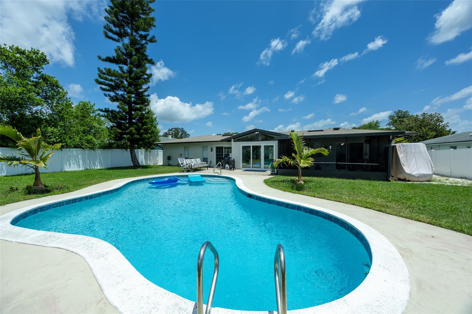 Image 18 of 18 For 2952 De Brocy Way