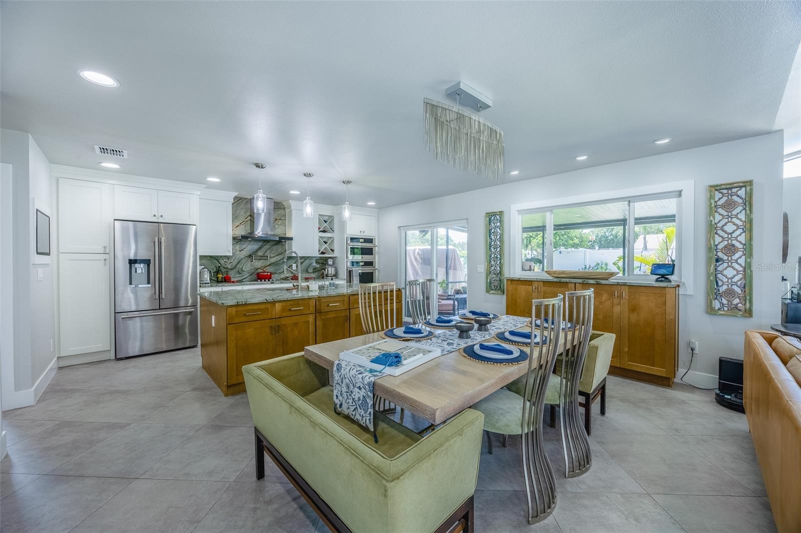 Image 6 of 18 For 2952 De Brocy Way