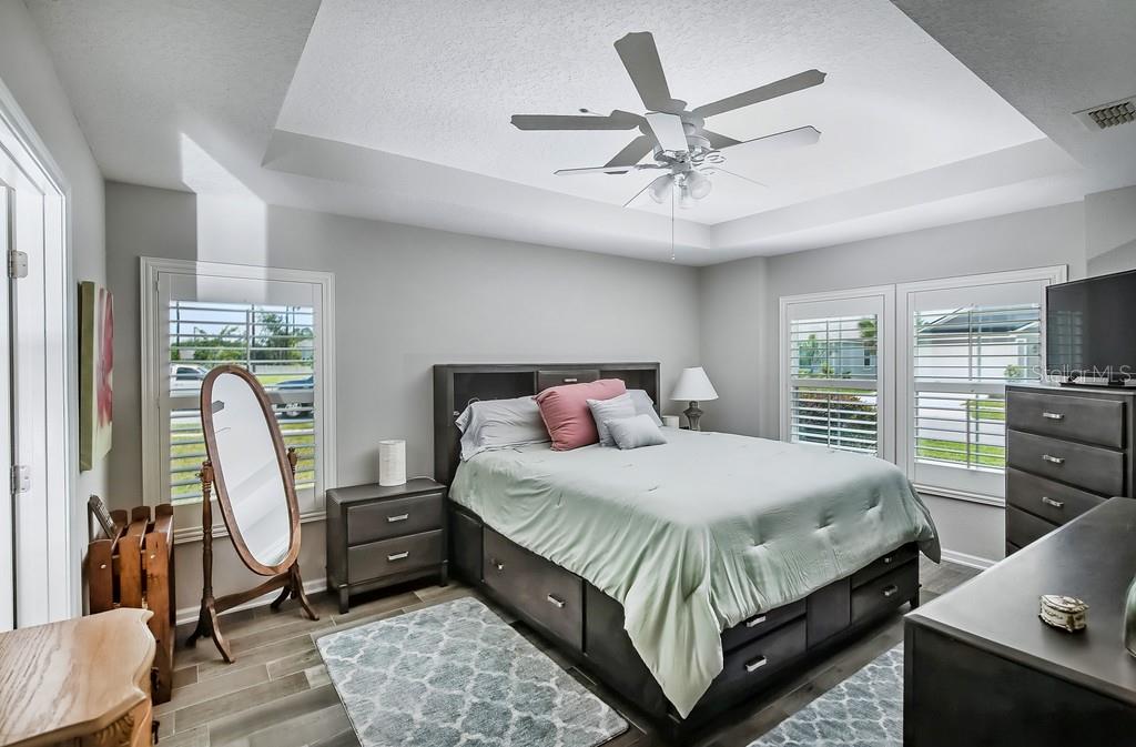 Image 18 of 27 For 83538 Watkins Walk