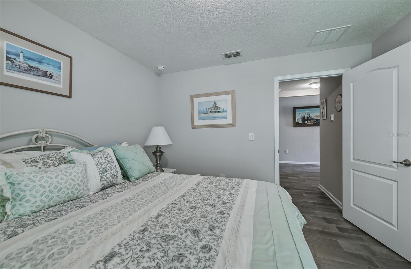 Image 22 of 27 For 83538 Watkins Walk