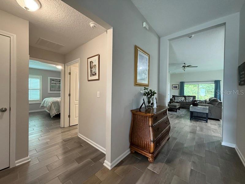 Image 5 of 27 For 83538 Watkins Walk