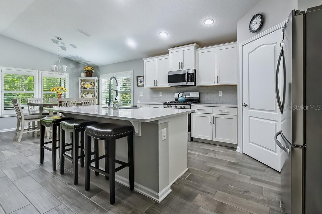 Image 9 of 27 For 83538 Watkins Walk