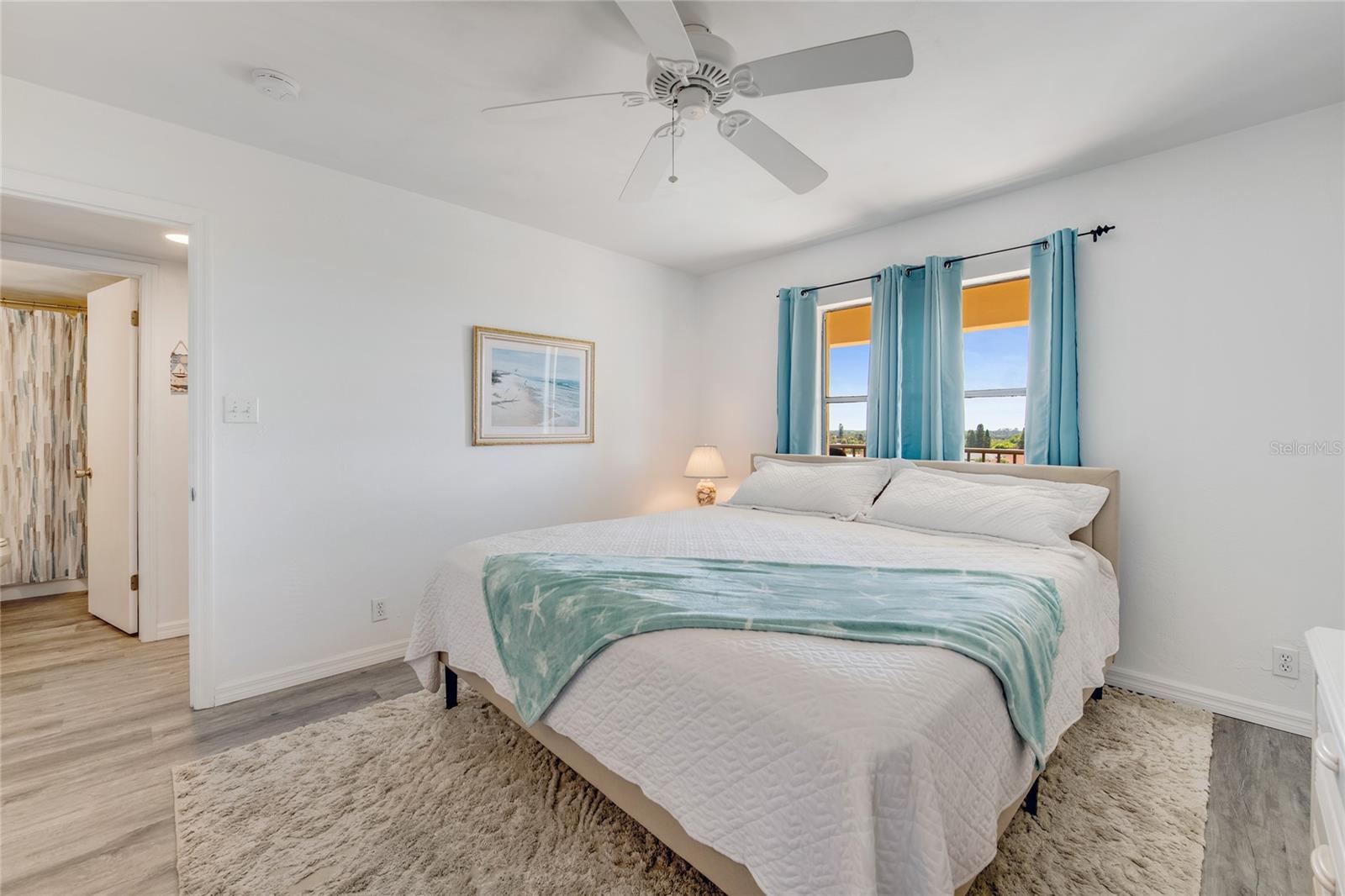 Image 14 of 25 For 2700 Ocean Shore Boulevard 515