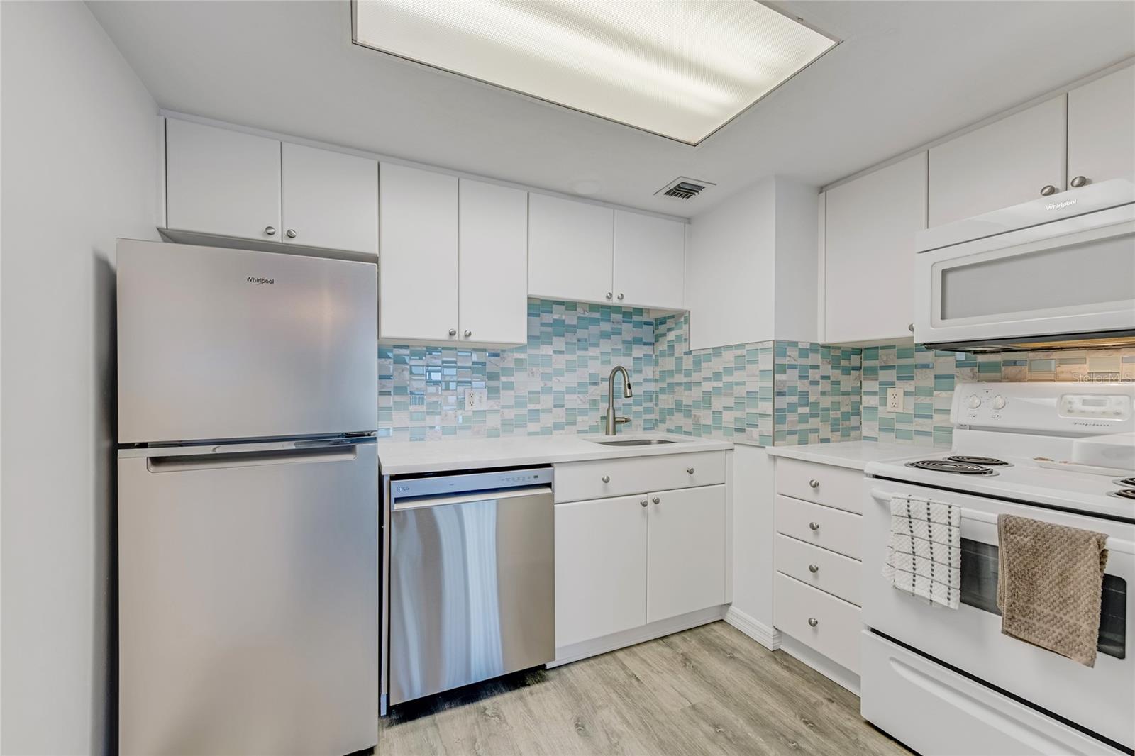 Image 3 of 25 For 2700 Ocean Shore Boulevard 515