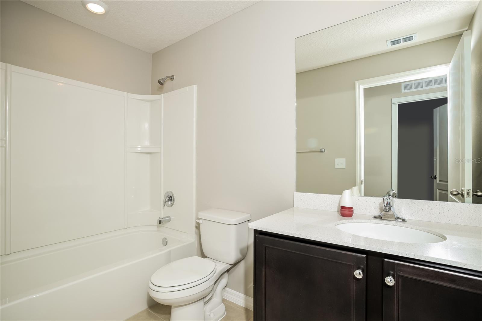 Image 12 of 16 For 208 Hyacinth Court